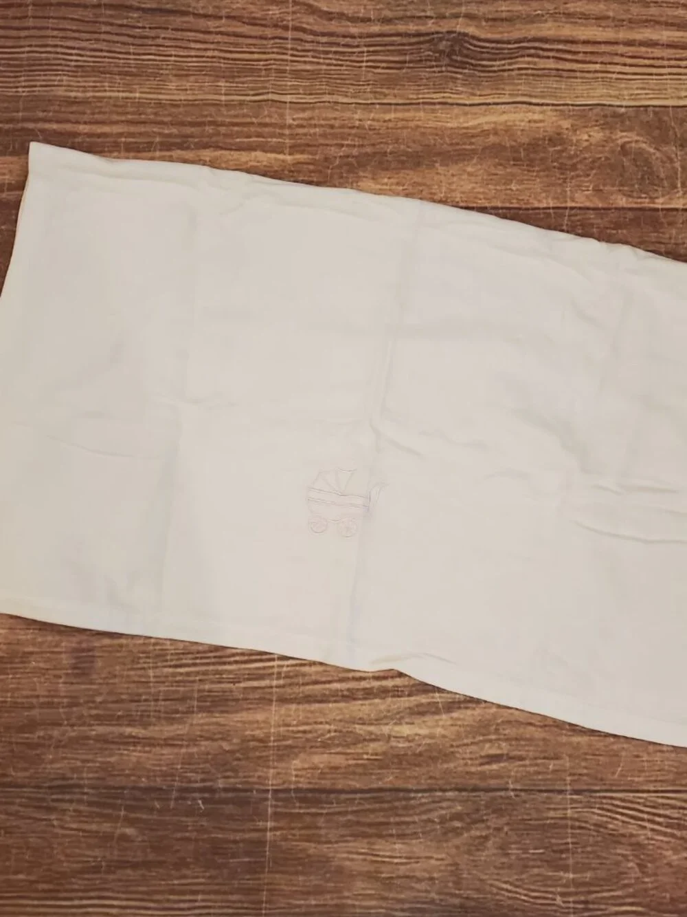 Matouk Luxury Baby embroidered off-white baby blanket